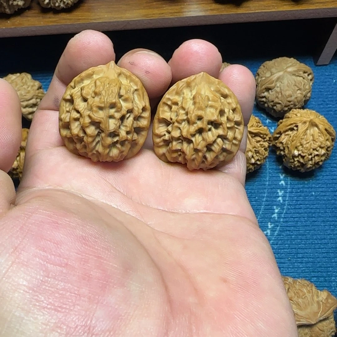 文玩核桃把件全品33秦闷手捻