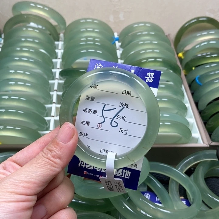 未镶嵌蛇纹石玉手镯河*