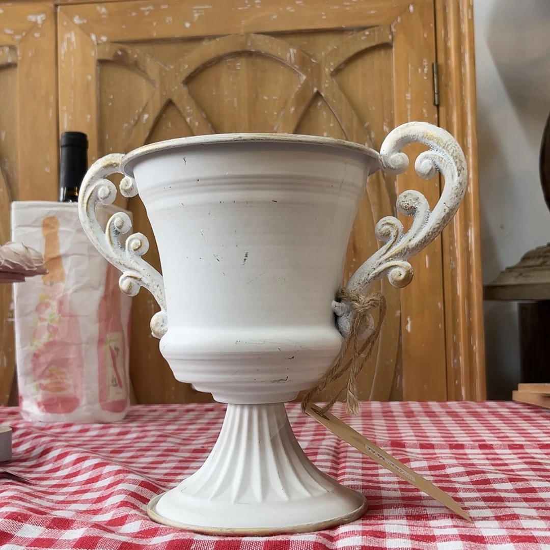 铁艺花翁安提克斯