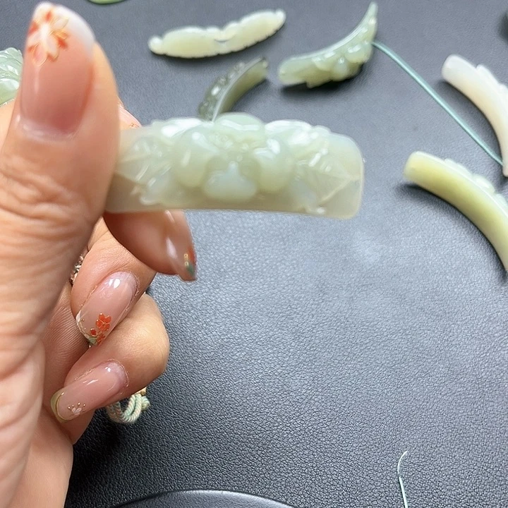 【闪购商品】颈饰未镶嵌和田玉珊*贝