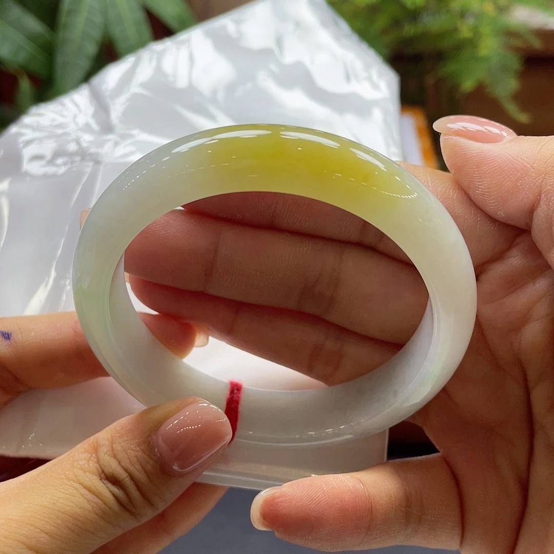 未镶嵌手镯翡翠56 号链接