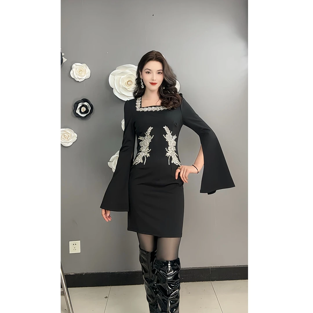 5990【包邮】方领重工钻气质短款女装