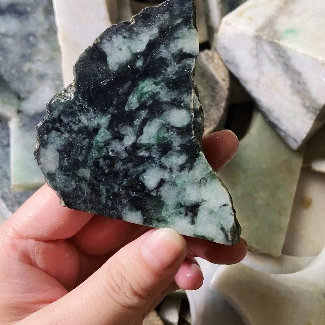 翡翠未镶嵌颈饰天然翡翠