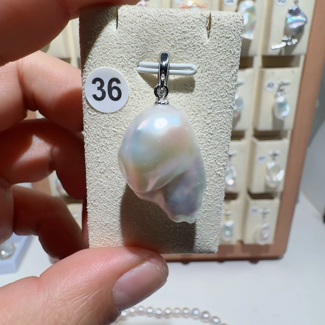 淡水珍珠颈饰合金