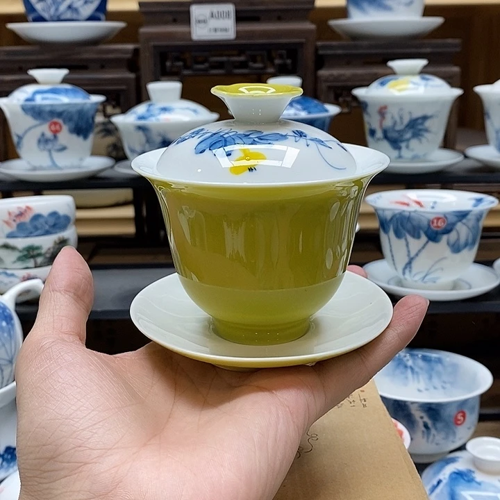 手绘葫芦果160cc盖碗釉下彩微瑕福利款