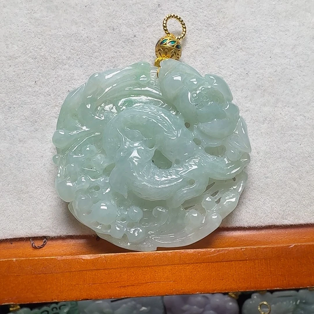 吊坠(赠链)未镶嵌翡翠
