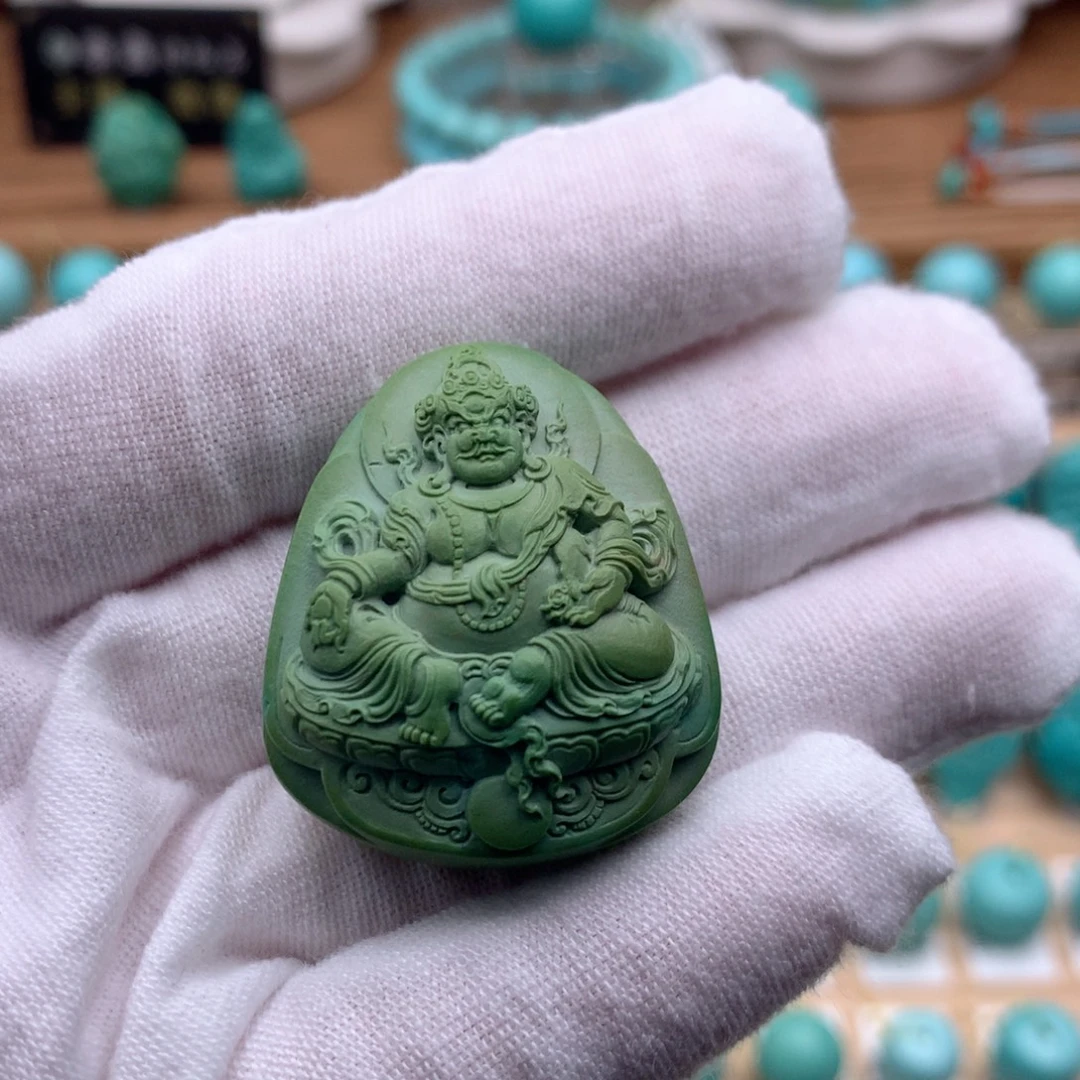 一***了绿松石未镶嵌珠宝奇石