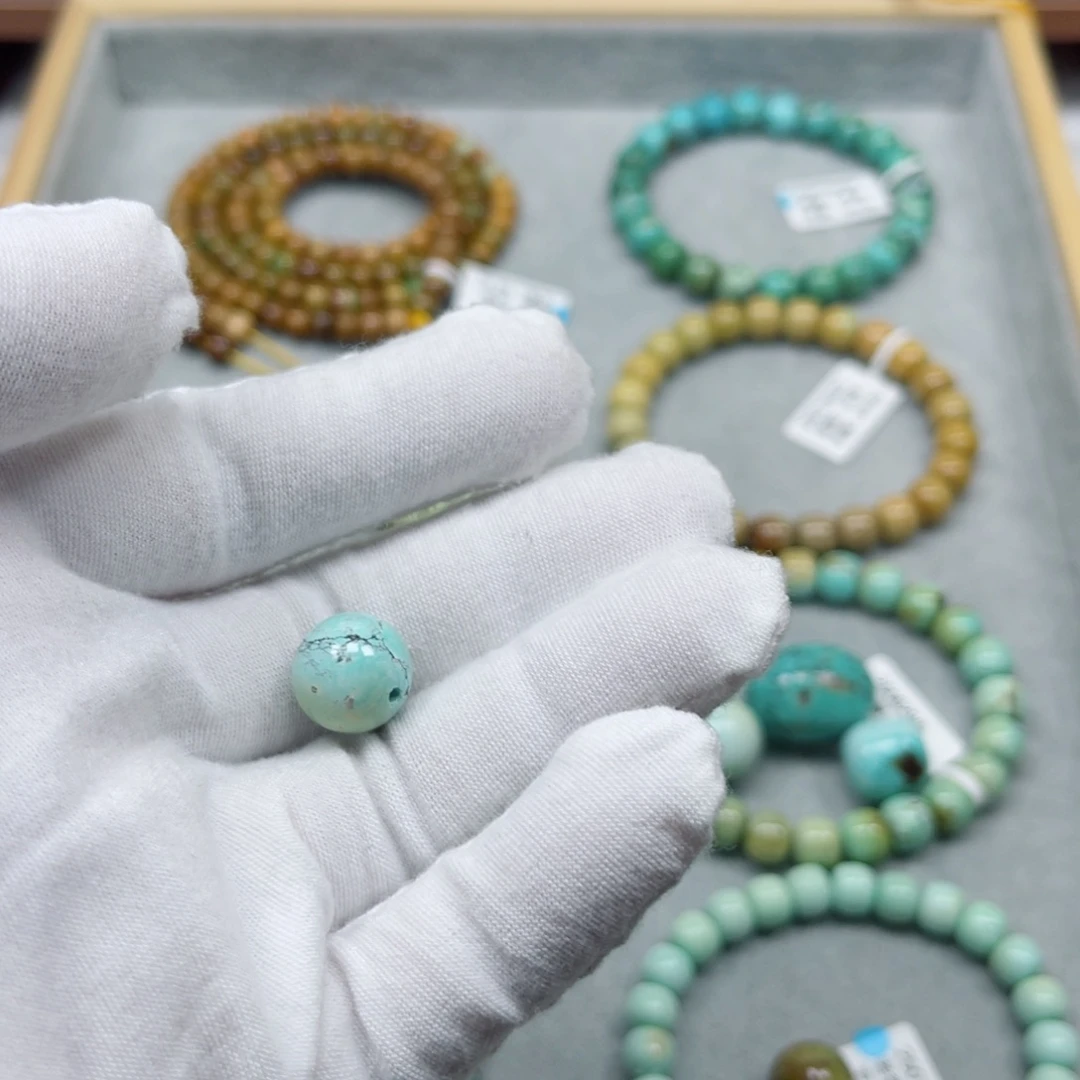 绿松石未镶嵌挂件