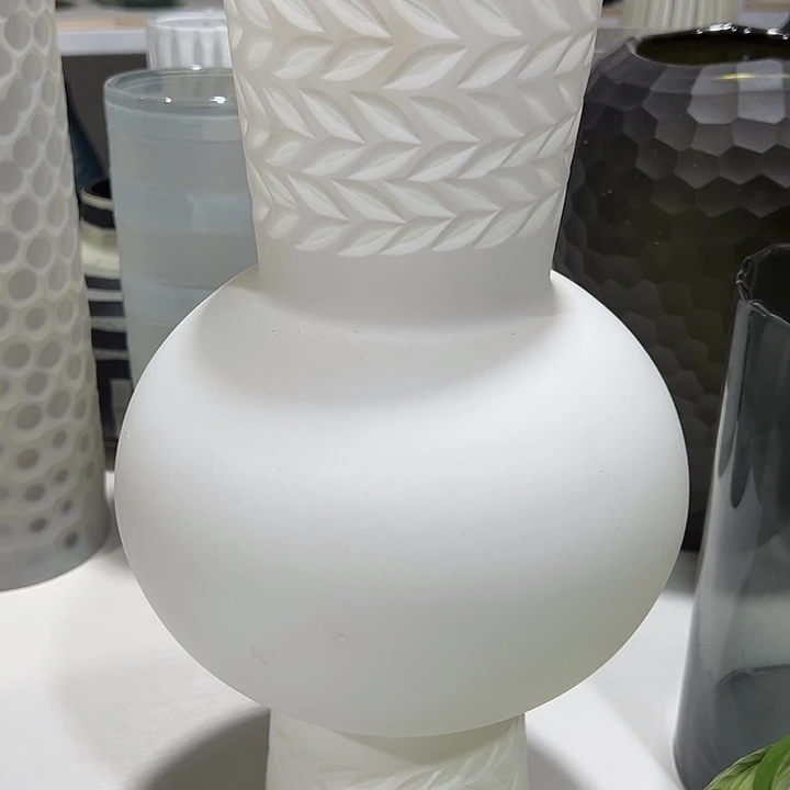 白瓷磨刻大中古花器高40口12微瑕