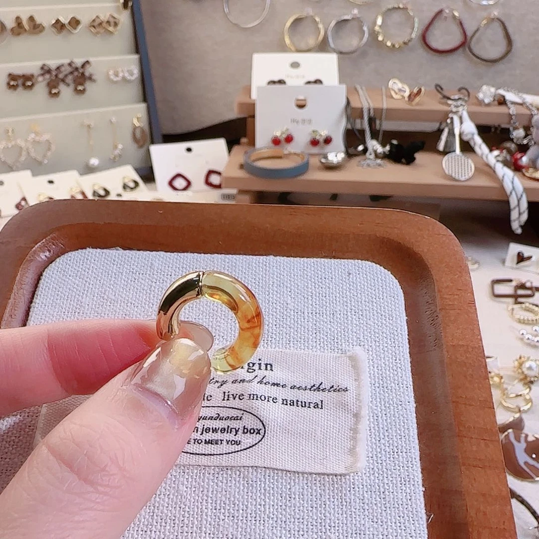 仿珍珠铜合金925银耳钉