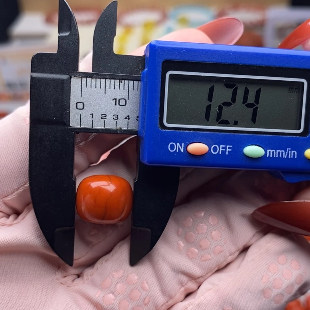 南红玛瑙配饰未镶嵌