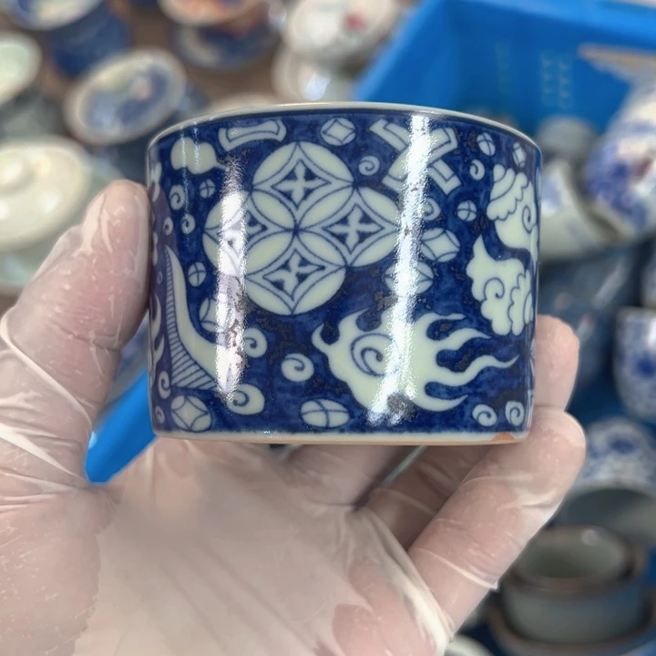 瓷片白青花宝贝直筒杯主人杯