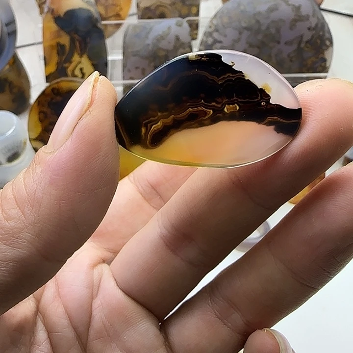 玛瑙/玉髓未镶嵌颈饰