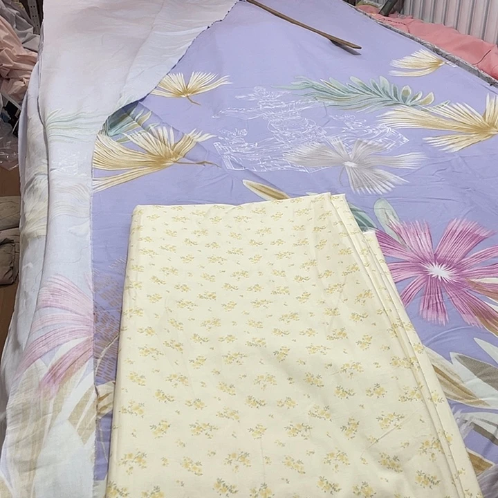 棉意*铂金凯丽米色小碎花10米