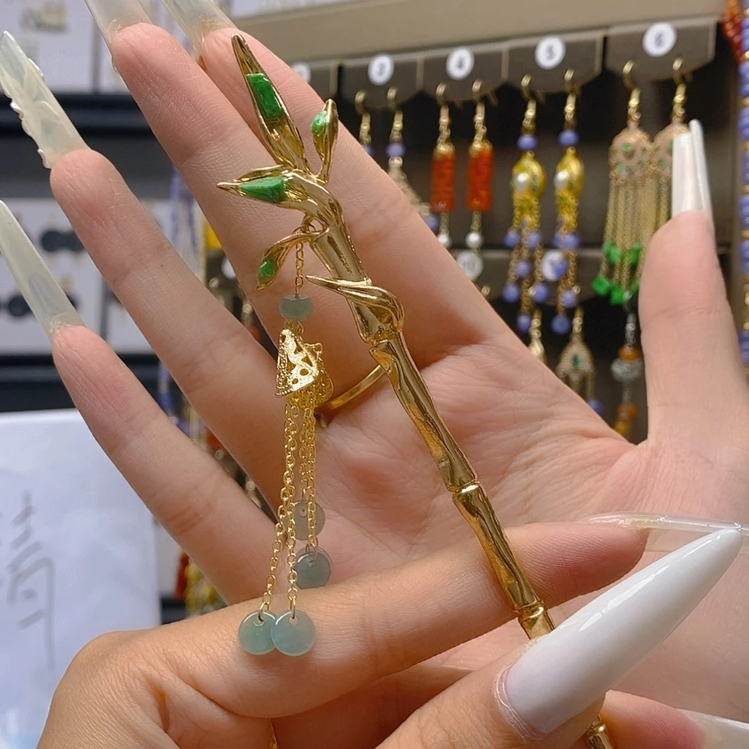 翡翠合金耳饰翡翠