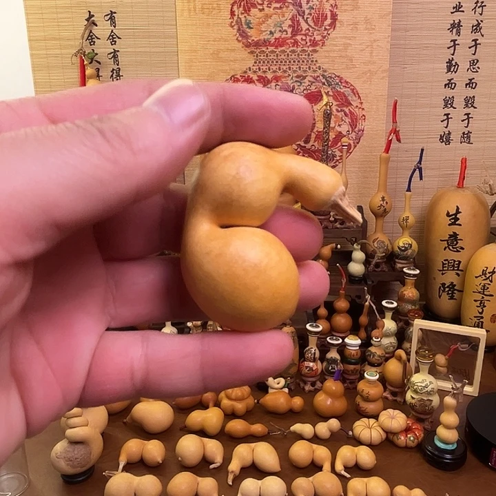 易***蓉灵韵葫芦精品手把件