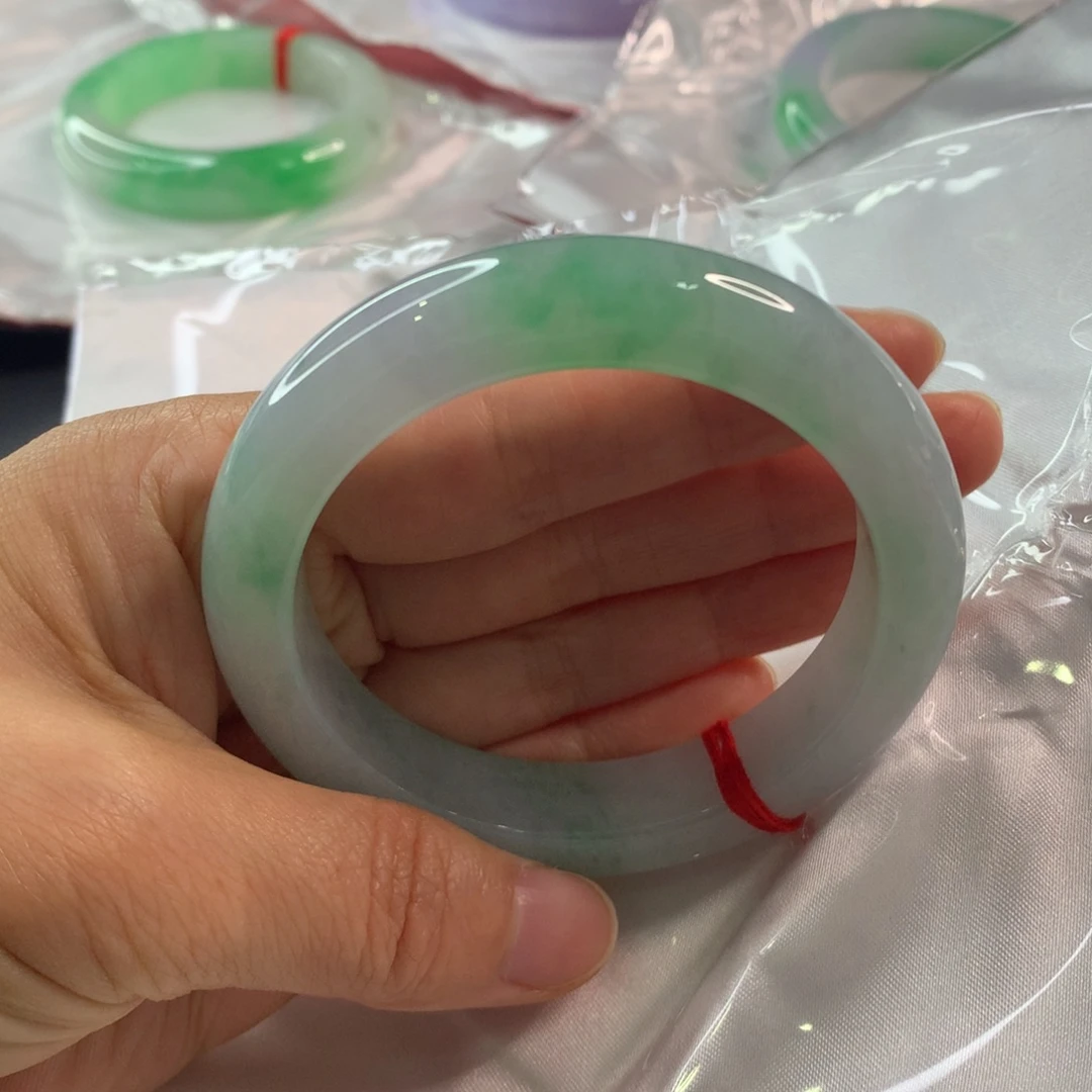 翡翠未镶嵌手镯翡翠手镯56