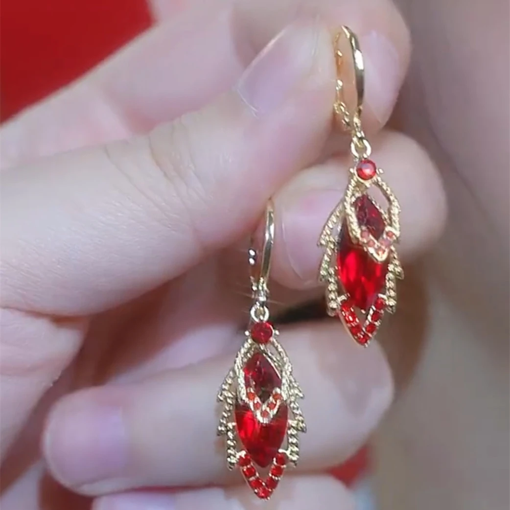 铜合金合成锆石耳饰 日韩原创红色金枝玉叶叶子耳扣耳环女