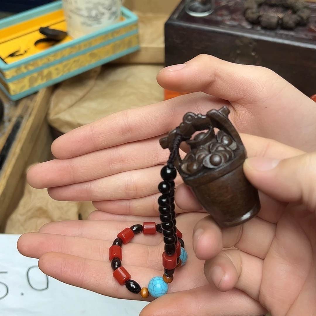 大叶紫檀（黑酸枝木类）