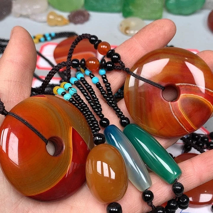 笑***生玛瑙/玉髓未镶嵌颈饰