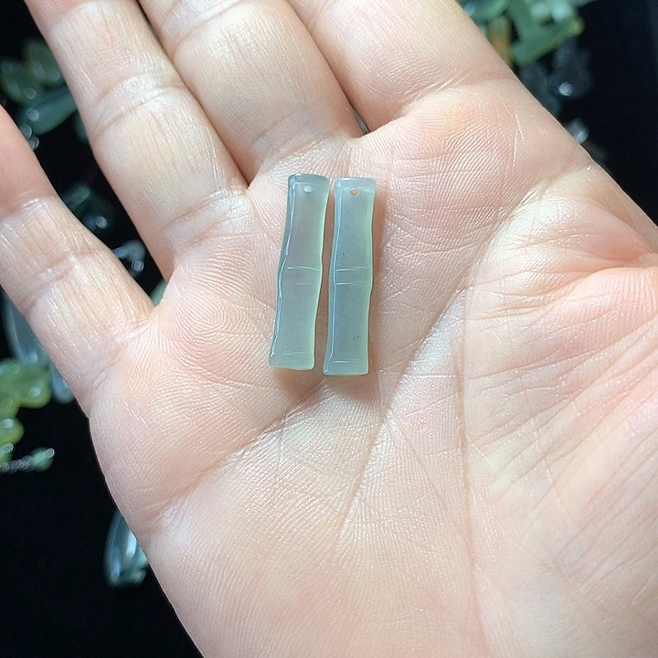 古***宁蛇纹石玉未镶嵌耳环