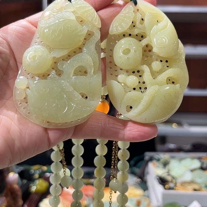 岫玉未镶嵌毛衣链