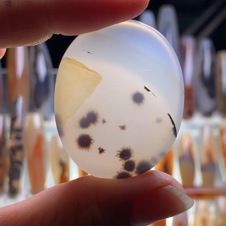 玛瑙/玉髓颈饰未镶嵌37