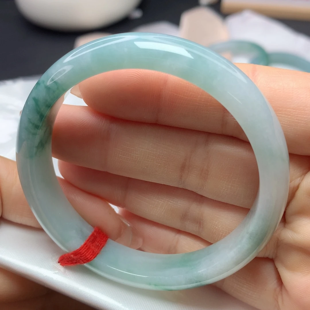 翡翠手镯未镶嵌56565757