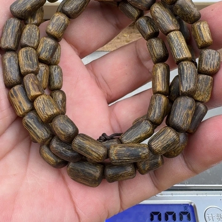 一***小手串沉香乌身白奇手串21克