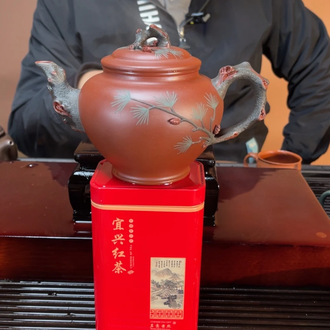 紫砂茶壶高端双色紫泥松报春