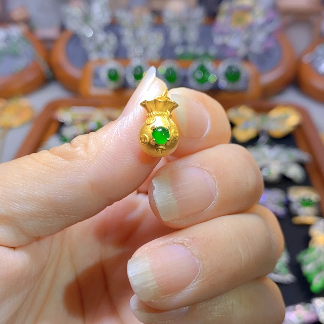 翡翠颈饰银S925镶嵌天然翡翠