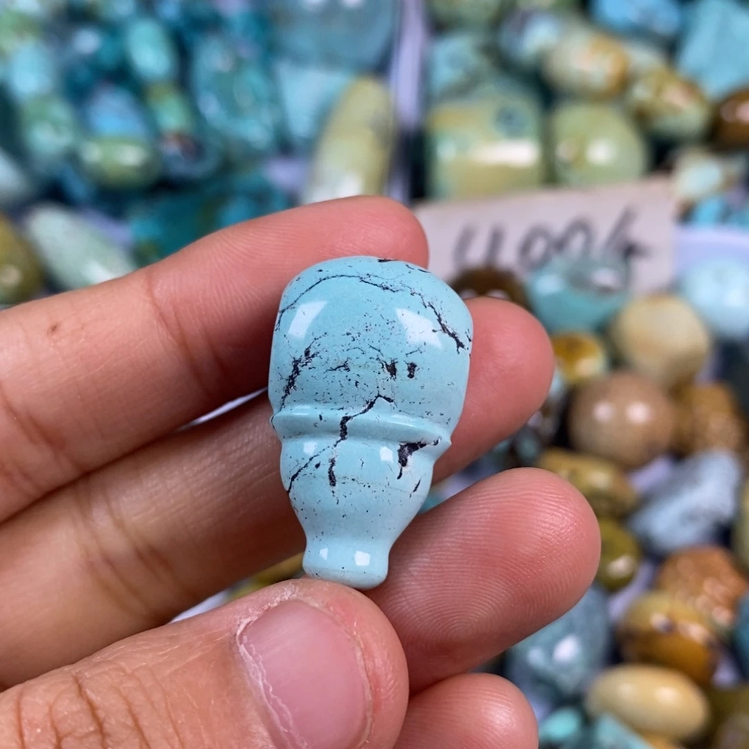 绿松石未镶嵌颈饰