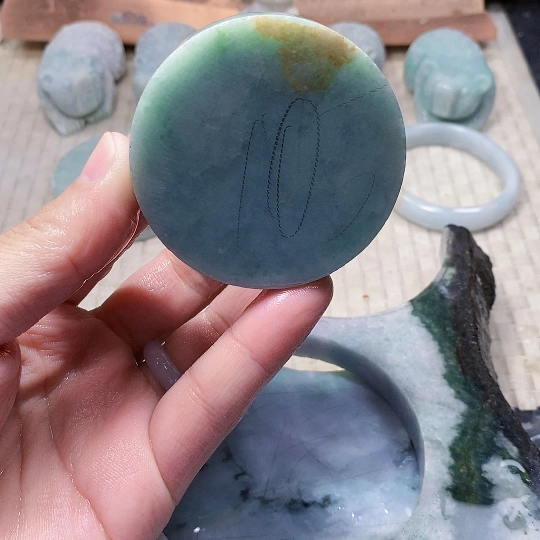 翡翠未镶嵌颈饰800