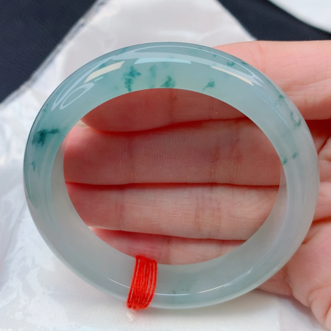 翡翠未镶嵌手镯52.3圈 细糯冰蓝底飘蓝花种老完整