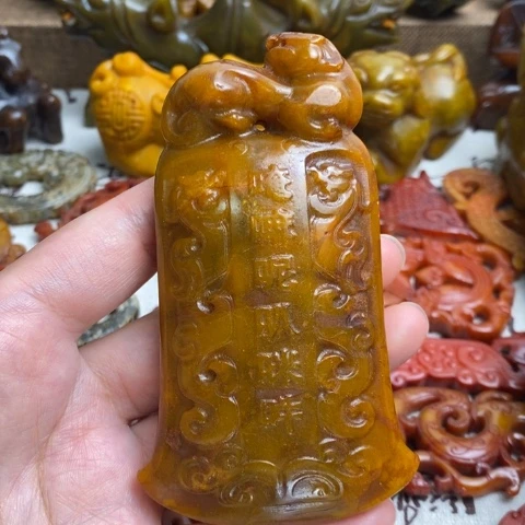 未镶嵌蛇纹石玉颈饰86