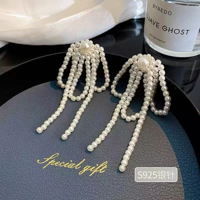 非金属仿珍珠耳饰 新款耳坠高级感白色珠长款流苏小众耳环轻奢女