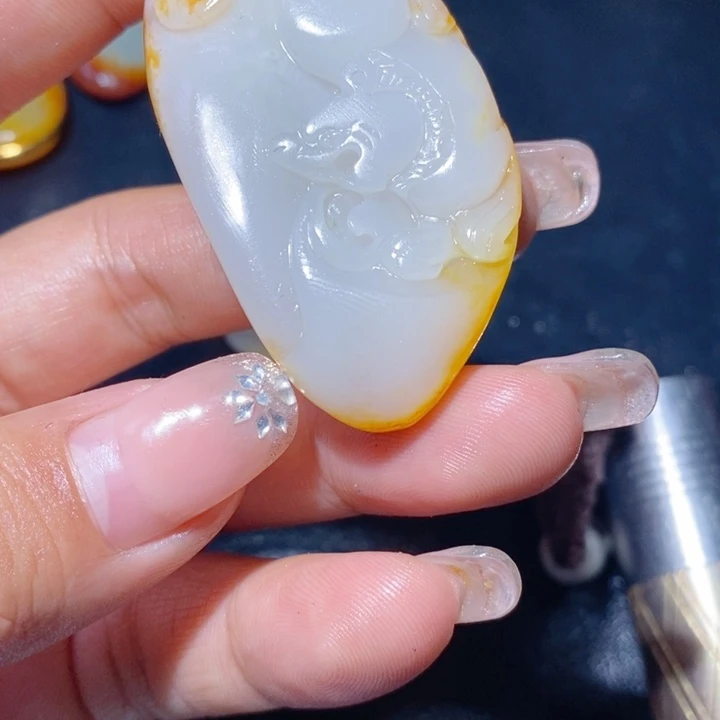 和田玉未镶嵌珠宝奇石