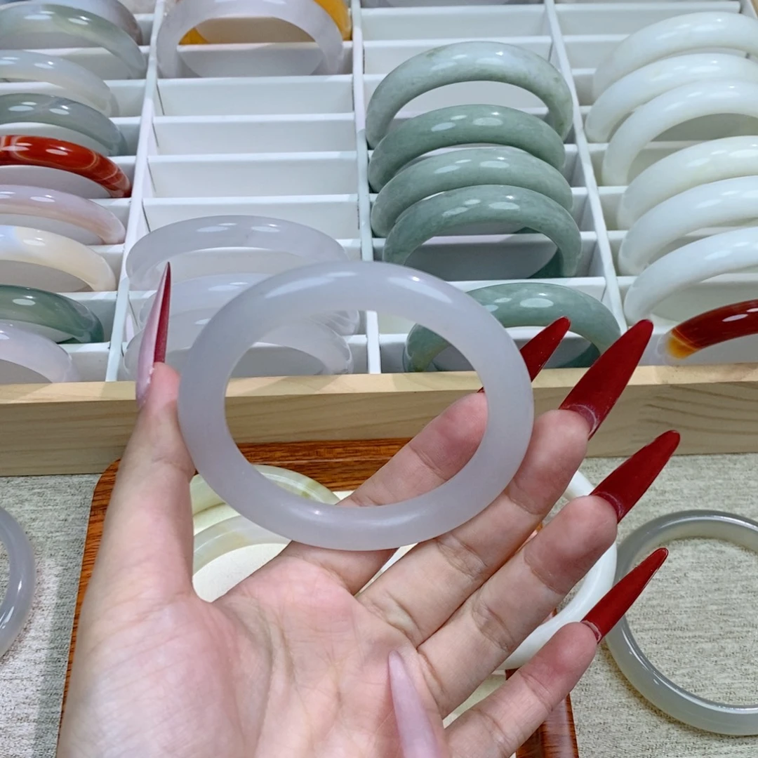 玛瑙/玉髓未镶嵌手镯58