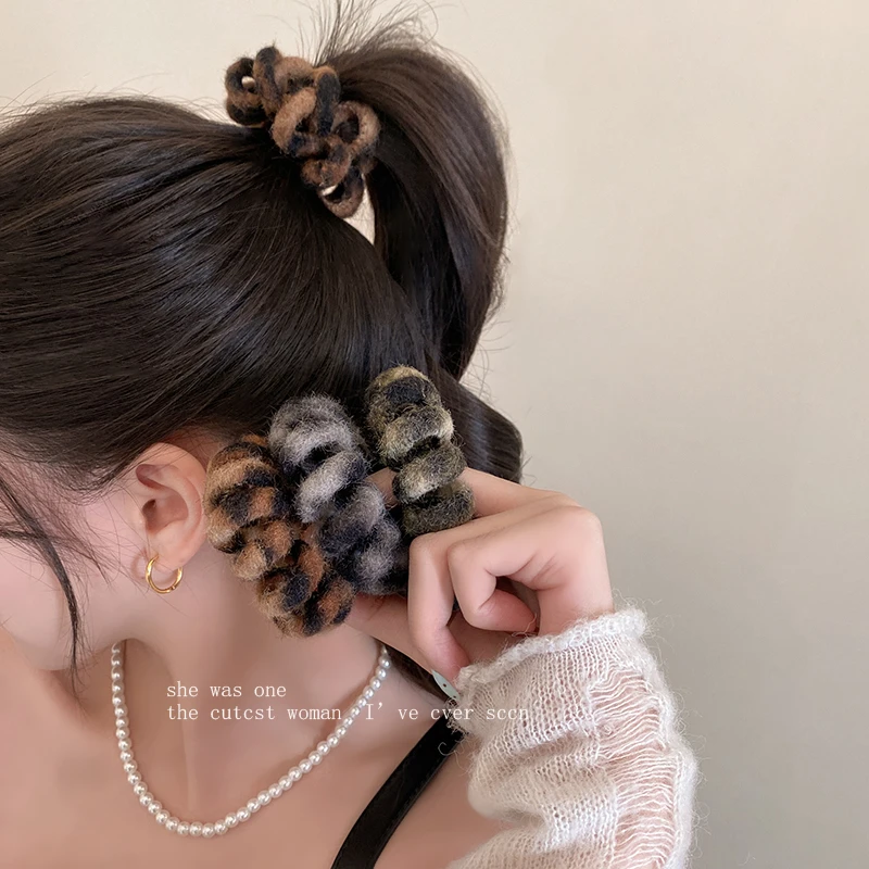 秋冬毛绒电话线发圈女高级感扎头发皮筋高弹力头绳丸子头马尾发绳