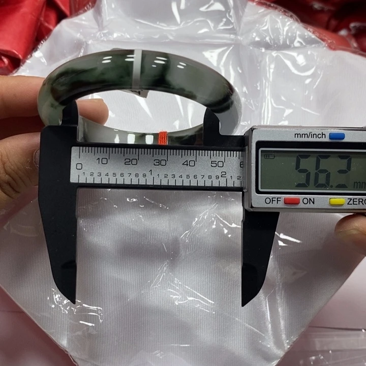 翡翠手镯未镶嵌217