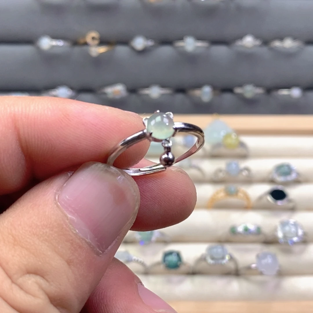 翡翠未镶嵌戒指翡翠