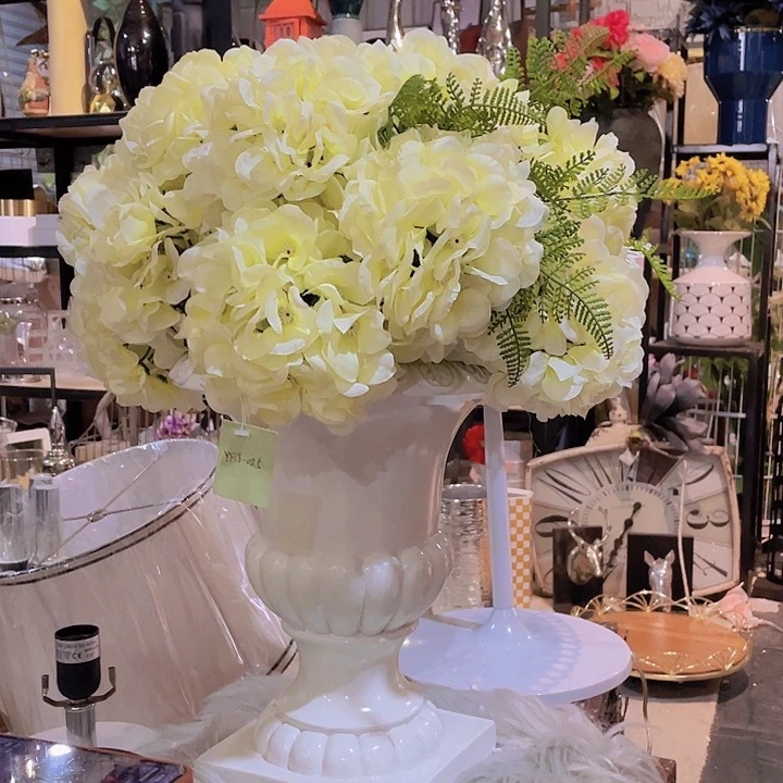 陶瓷花瓶，部分微瑕