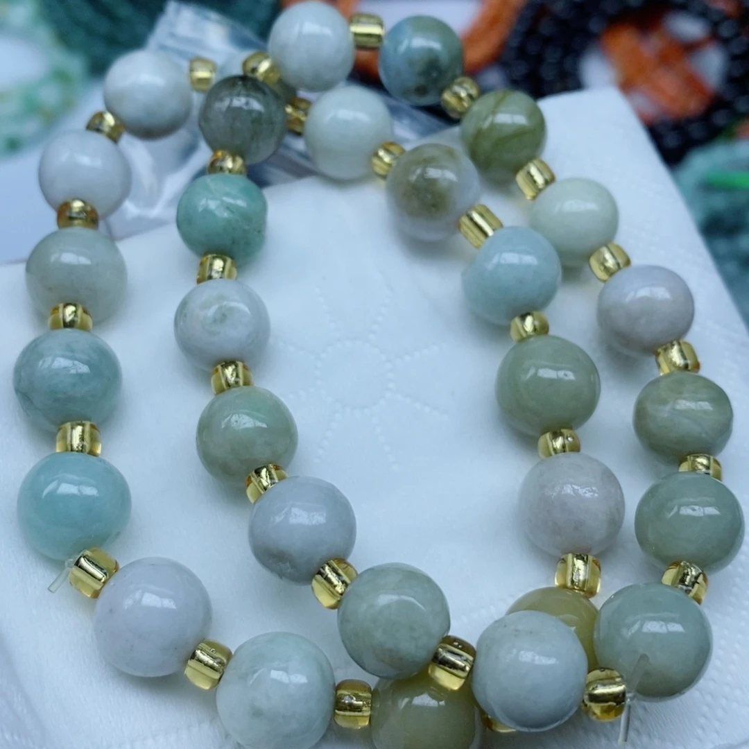 翡翠未镶嵌颈饰珠子