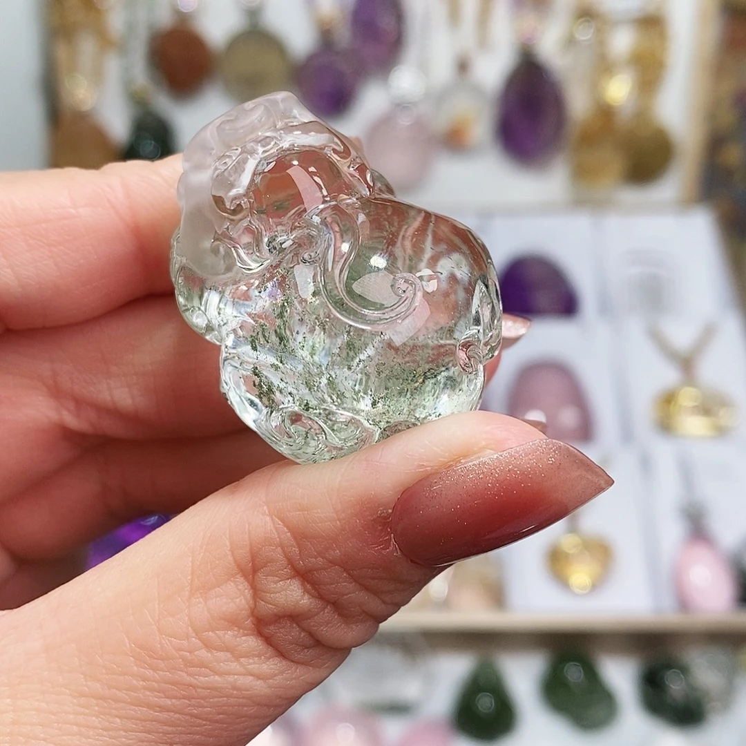 水晶吊坠(赠链)未镶嵌