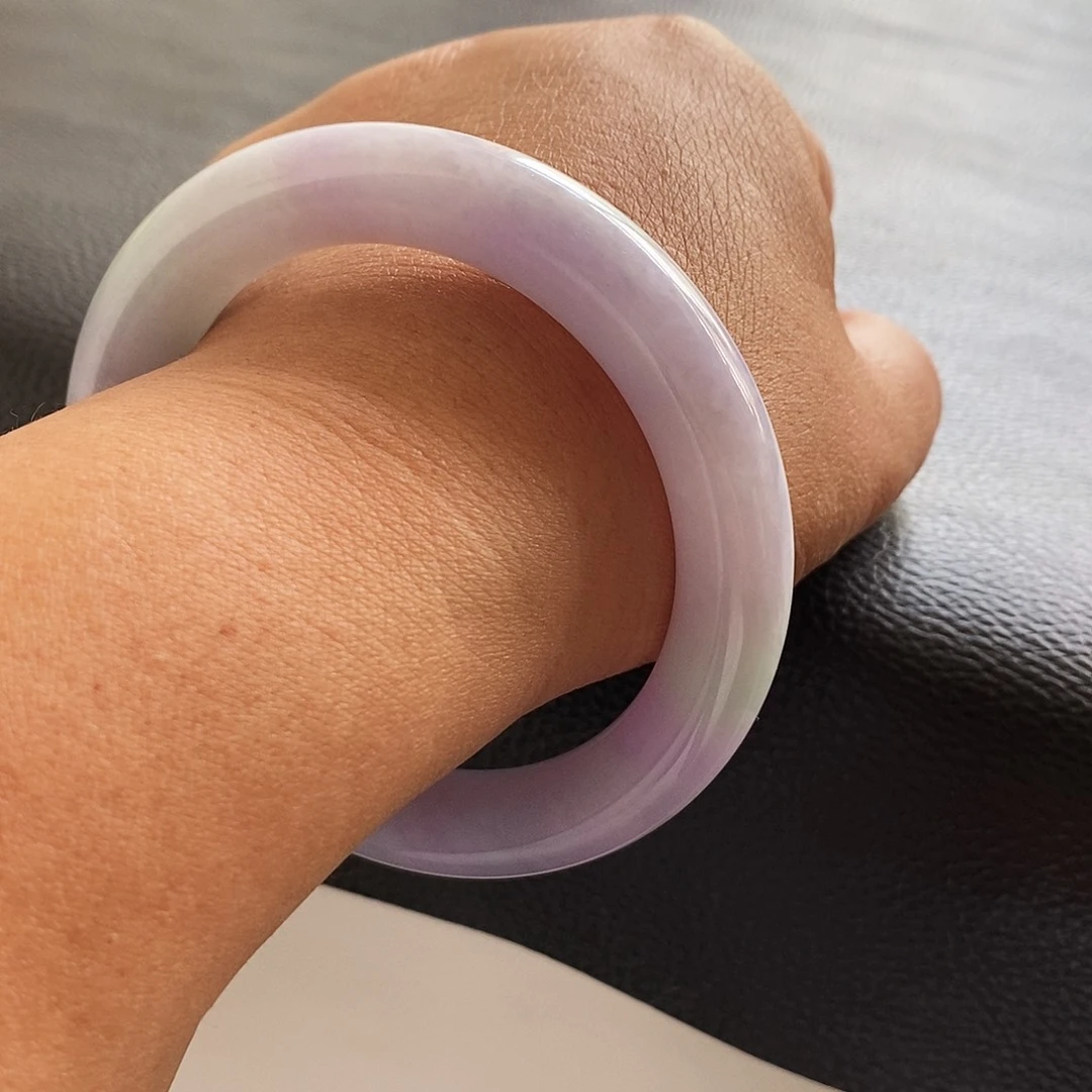 翡翠手镯（圆镯）未镶嵌天然翡翠手镯