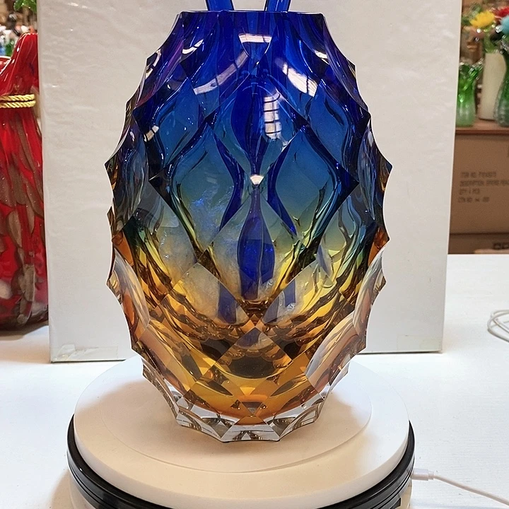 水晶菠萝瓶高28厘米口径6厘米
