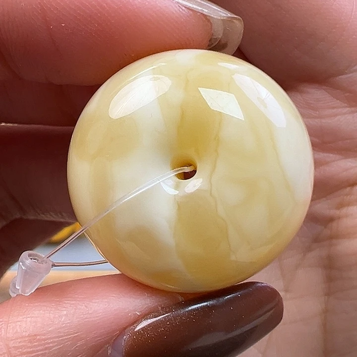 蜜蜡未镶嵌珠宝奇石