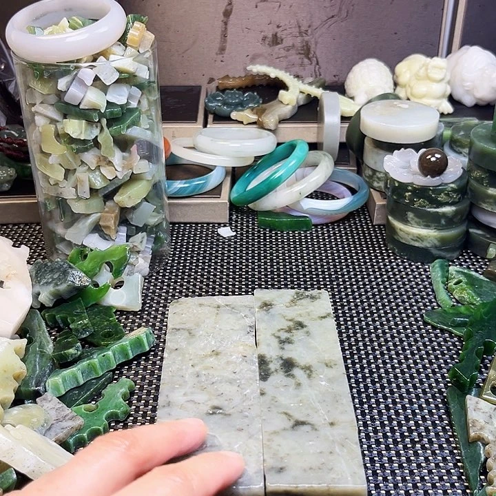 和田玉珠宝半成品未镶嵌云**迟