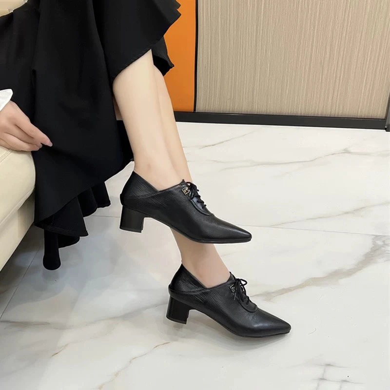 2443221新款高品质头层羊皮粗跟单鞋猪皮脚垫