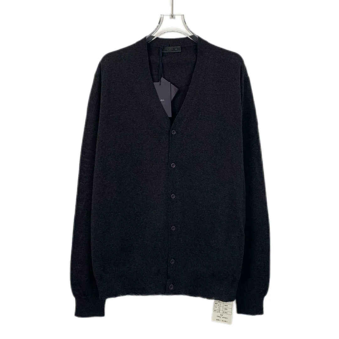 全新未使用 Prada/普拉达 潮奢豆 严选/V领针织开衫外套/H13934